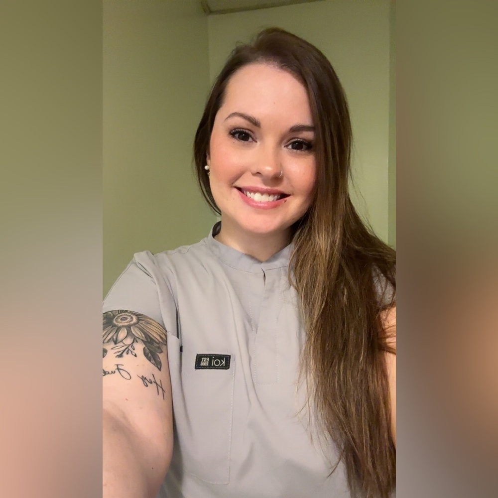 Meet your Posher, Joni
